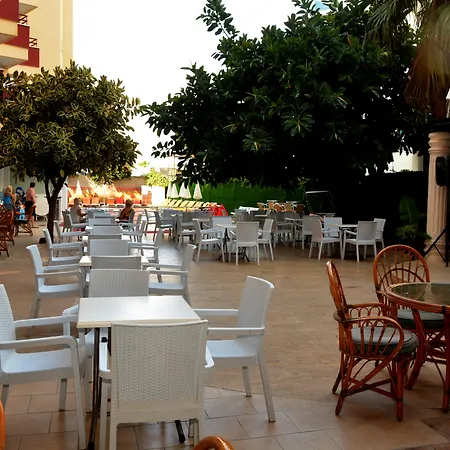 Galaxy Alanya מלון