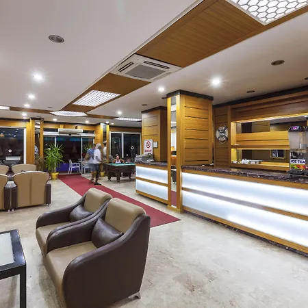 ホテル Galaxy Alanya マフムトラール