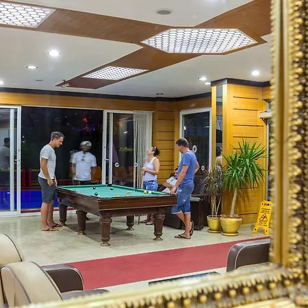 ホテル Galaxy Alanya 4*